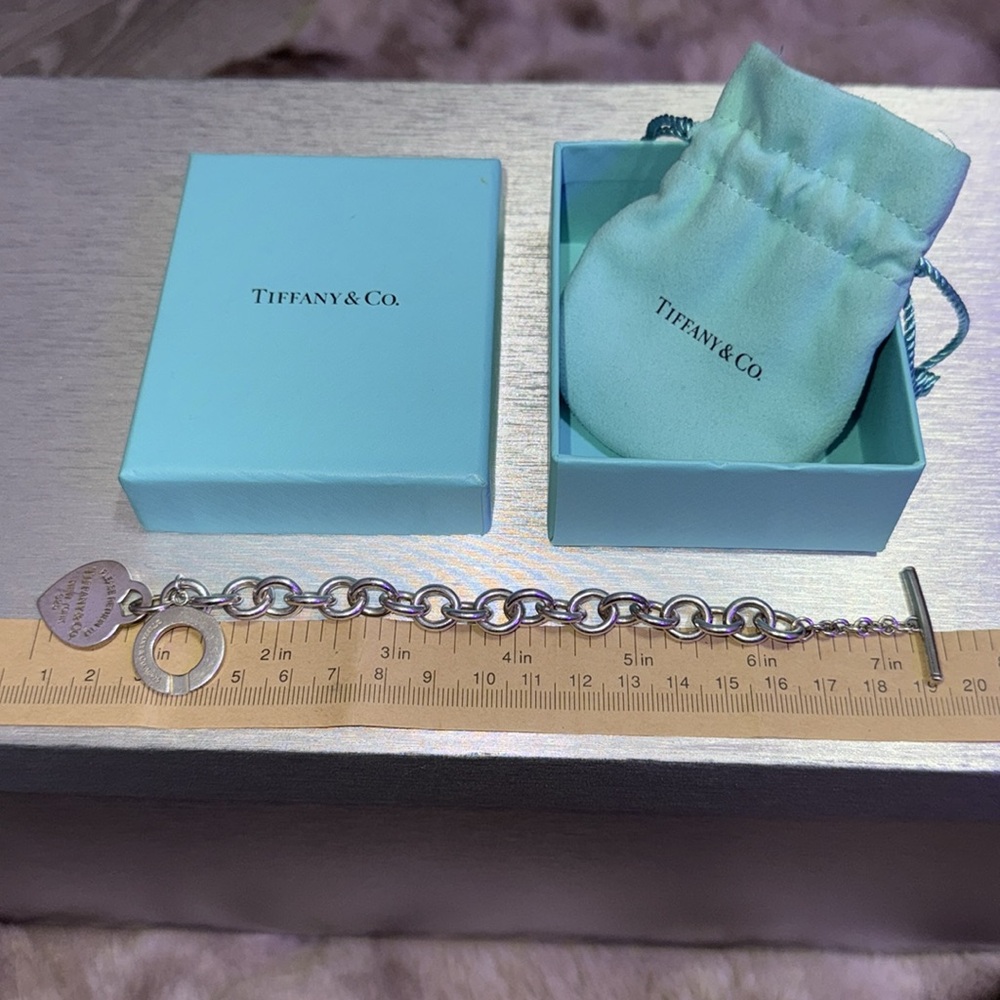 Tiffany & Co. Return to Tiffany Heart Tag Toggle Bracelet Silver - Picture 7 of 8